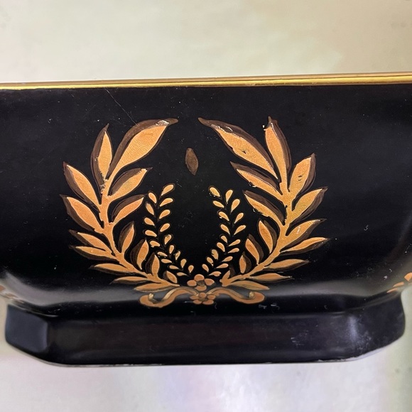Vintage Andrea By Sadek Black Rectangular Bowl Raised Gold Design Scalloped Rim - Picture 6 of 7